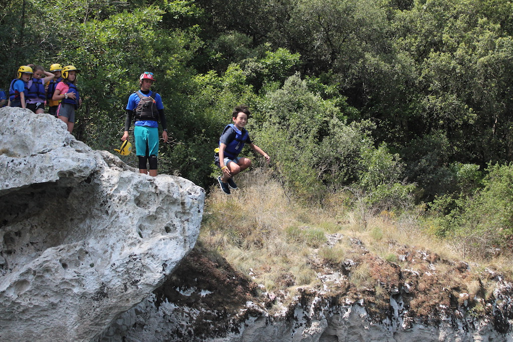 Village Camps International Summer Camp Ard&egrave;che, France 2019-07-26 https://www.villagecamps.com/journals_admin/images/2232-1597-RockJump9 copy.jpg